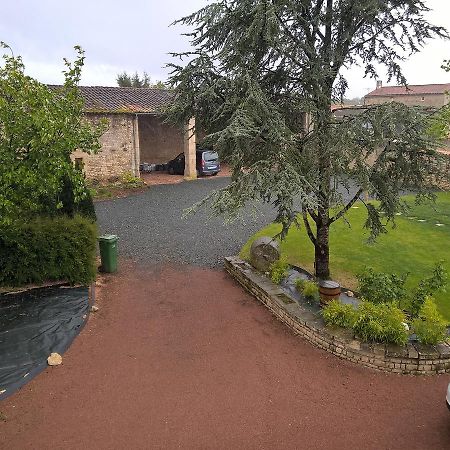 Saint-Pompain Entre Marais Et Gatine B&B 외부 사진